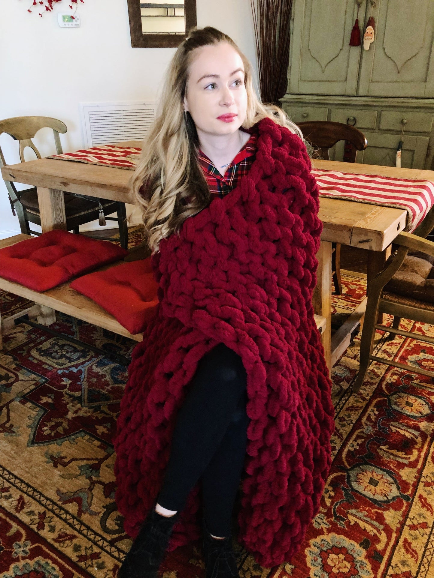 Chunky Knit Blanket in Cherry Red