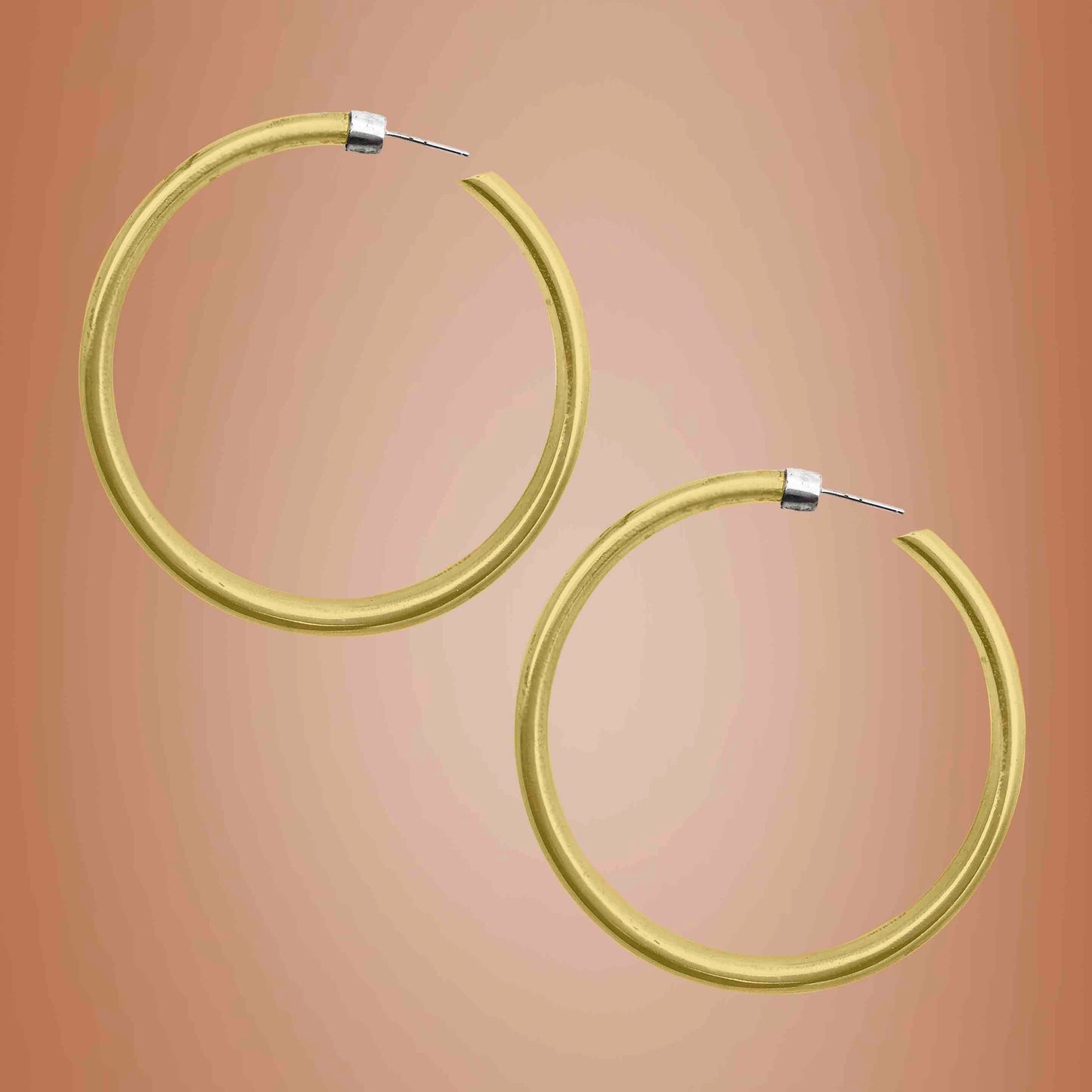 NEW VIRTUOUS CIRCLE GOLD TONE JUMBO HOOP EARRINGS